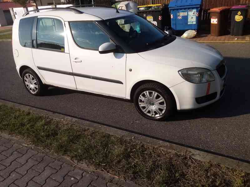 Skoda Roomster 1,4 TDi - foto 8