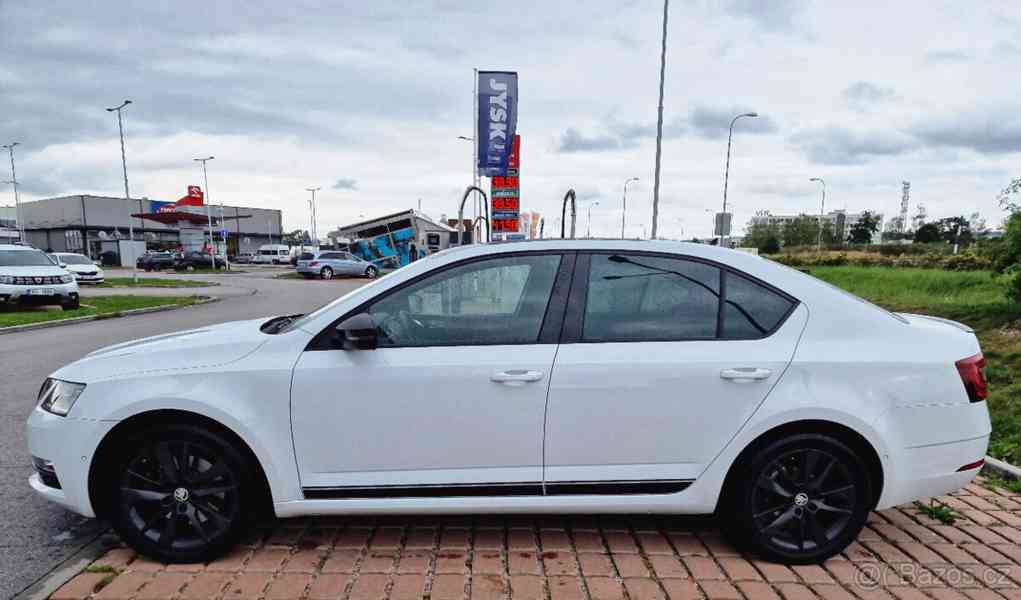 Škoda Octavia 3,r. v. 2019,motor 2.0 TDI 110 kw STYLE  - foto 17