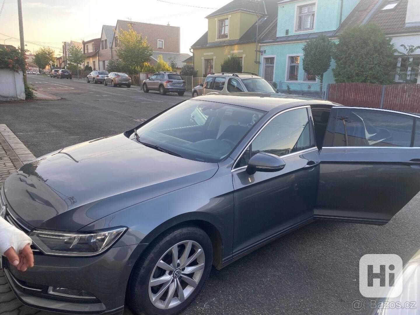 Volkswagen Passat 1,6   B8 rok 2015 - foto 1