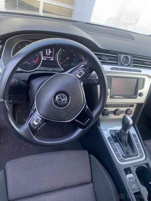 Volkswagen Passat 1,6   B8 rok 2015 - foto 2