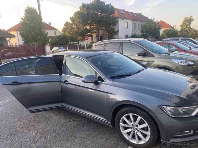 Volkswagen Passat 1,6   B8 rok 2015 - foto 4