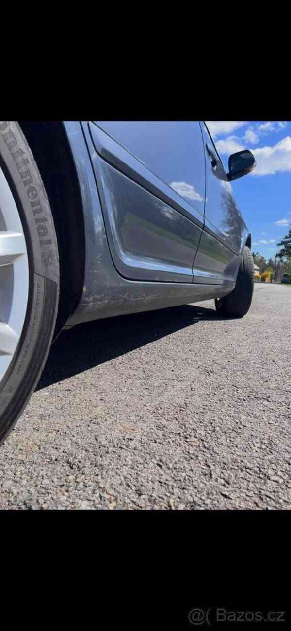 Škoda Octavia 2,0 2 TDi 103kw - foto 12