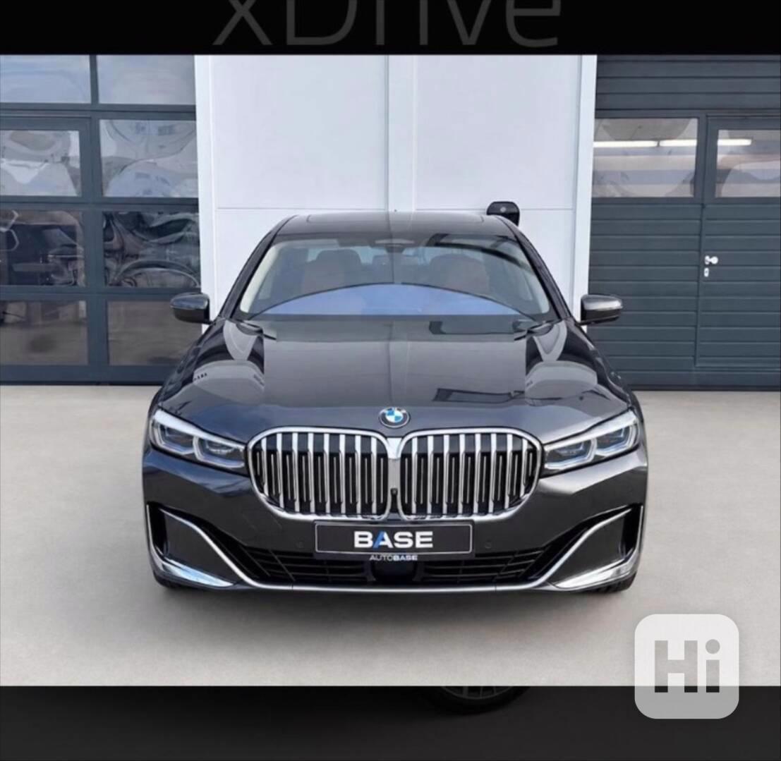 BMW Řada 7 740d xDrive - foto 1