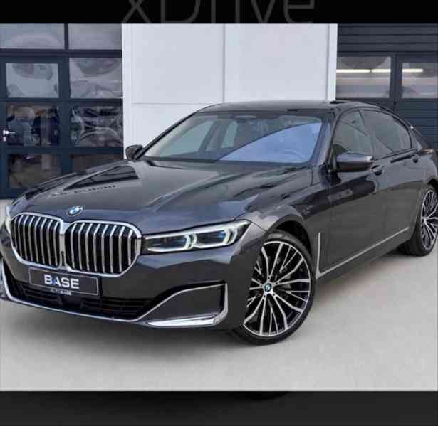 BMW Řada 7 740d xDrive - foto 9