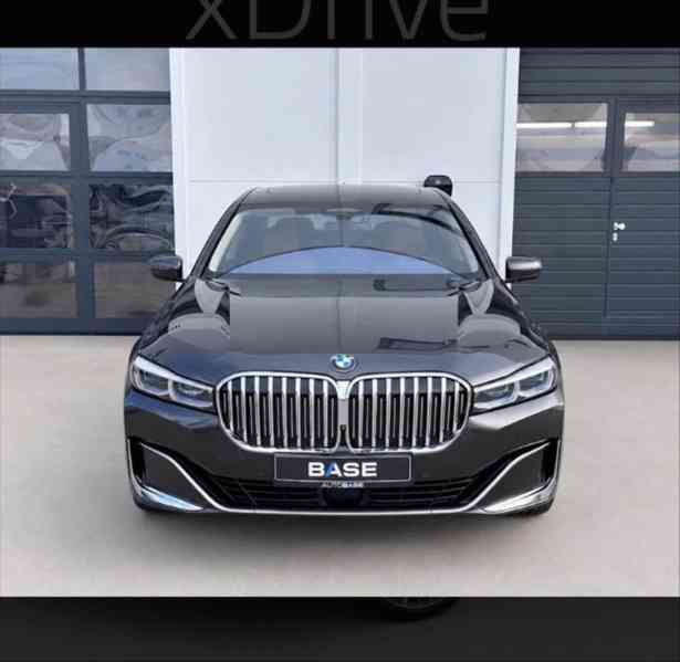 BMW Řada 7 740d xDrive - foto 1