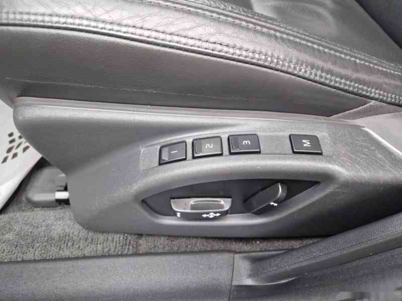 Volvo V60, 2.0 D3,TOP STAV,VÝBAVA - foto 14