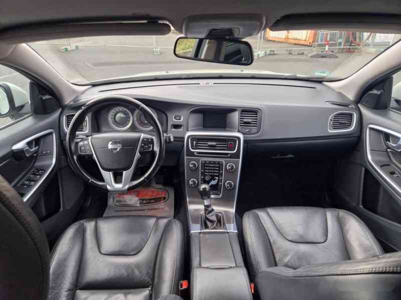 Volvo V60, 2.0 D3,TOP STAV,VÝBAVA - foto 15