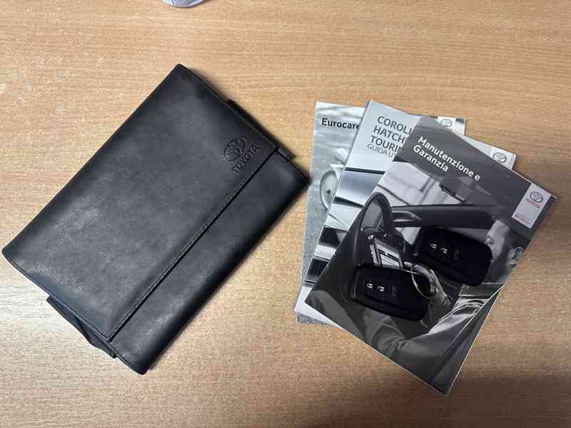 Toyota Corolla 2.0 Hybrid/1MAJ/Serv.Knih - foto 35