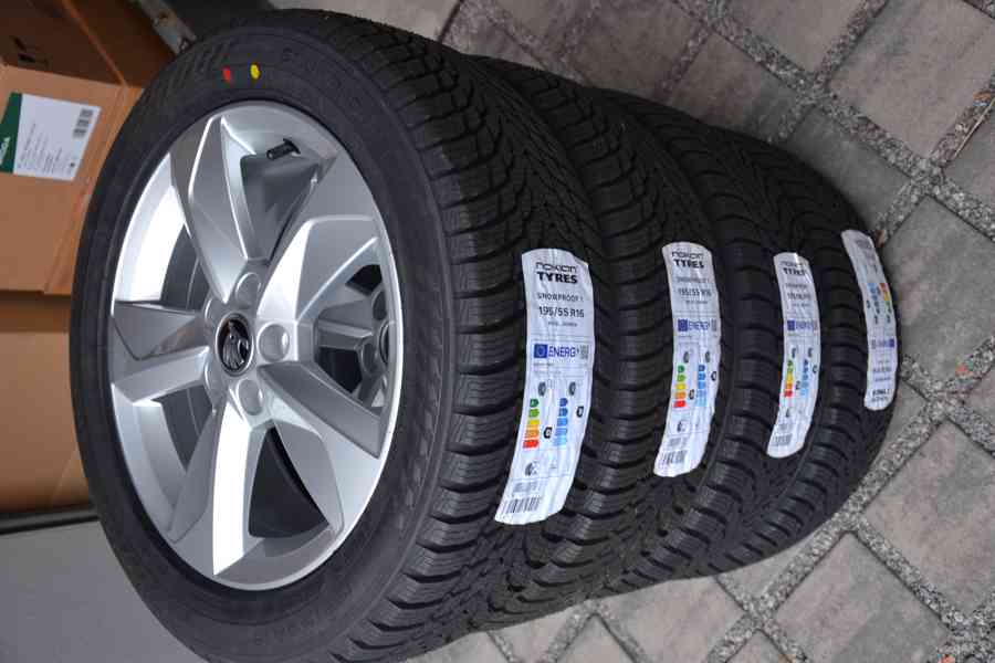 Š.Fabia IV/VW Polo. S.Ibiza -NOVÁ zimní ALU sada 195/55R16 - foto 2