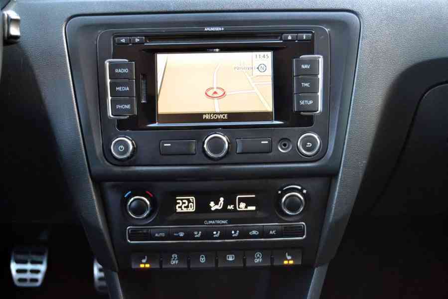 Škoda Rapid 1.2TSI 77kW Elegance - foto 9