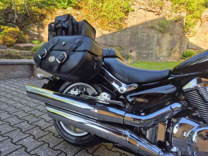 Suzuki Intruder C 1800 R - TOP STAV + VÝBAVA 229.000,- Kč - foto 15
