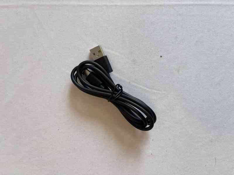 HMD TA-1584 tlačítkový telefon - jen na nabíječce - foto 7