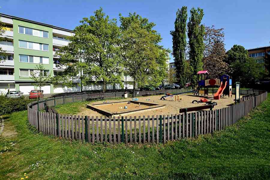 Prodej bytu 2+kk 48 m² Gollova, Praha - Malešice - foto 3