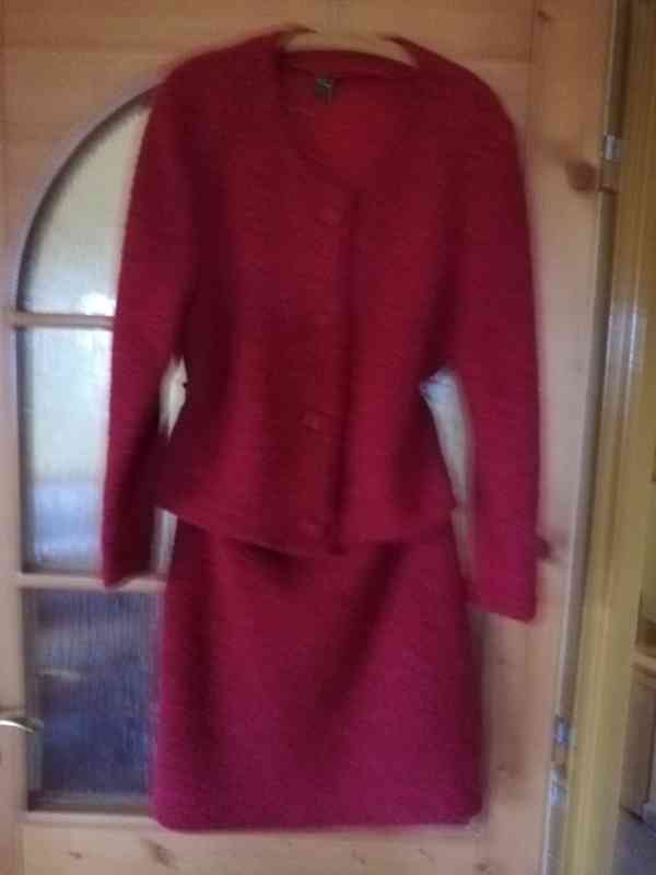 DAMSKY KOSTYM - foto 2