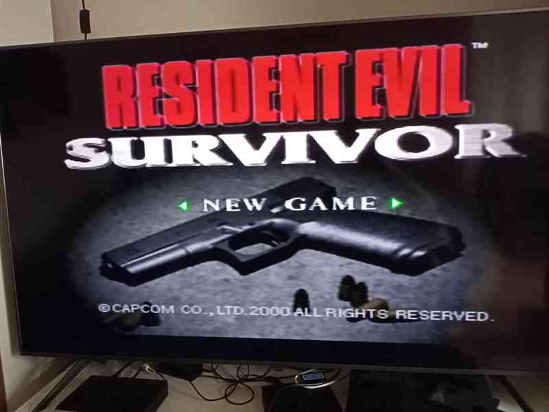 Resident evil Survivor - foto 3