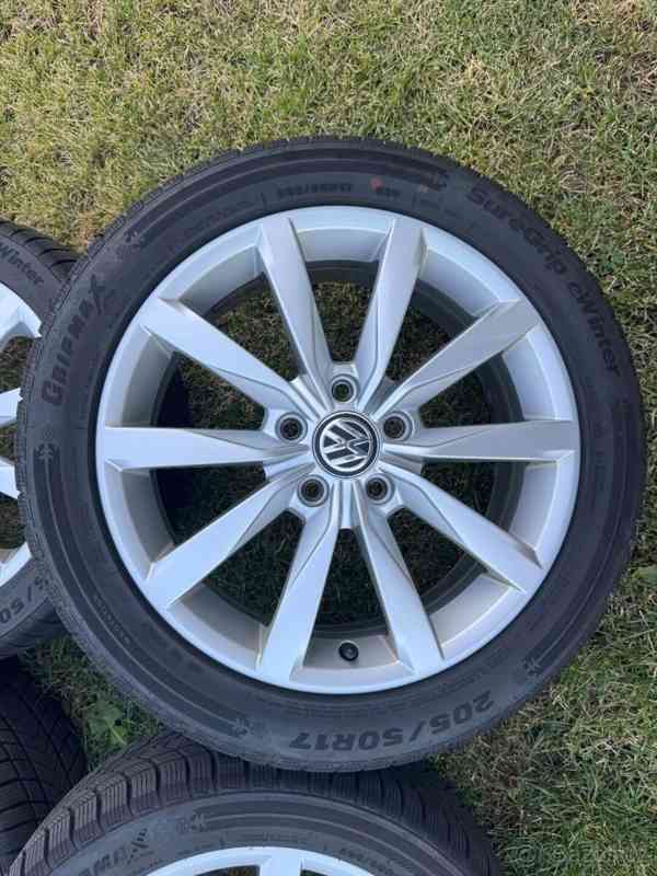 Volkswagen Golf 1,5 TSI 110 kw R-Line 2018 - foto 6