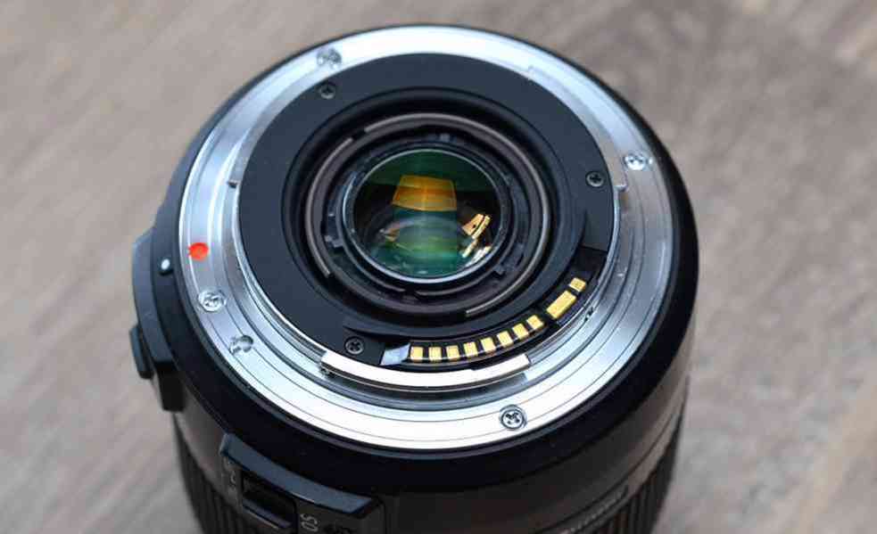 pro Canon - Sigma DC 18-250mm 1:3.5-6.3 HSM OS - foto 4