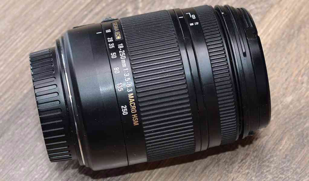 pro Canon - Sigma DC 18-250mm 1:3.5-6.3 HSM OS - foto 5