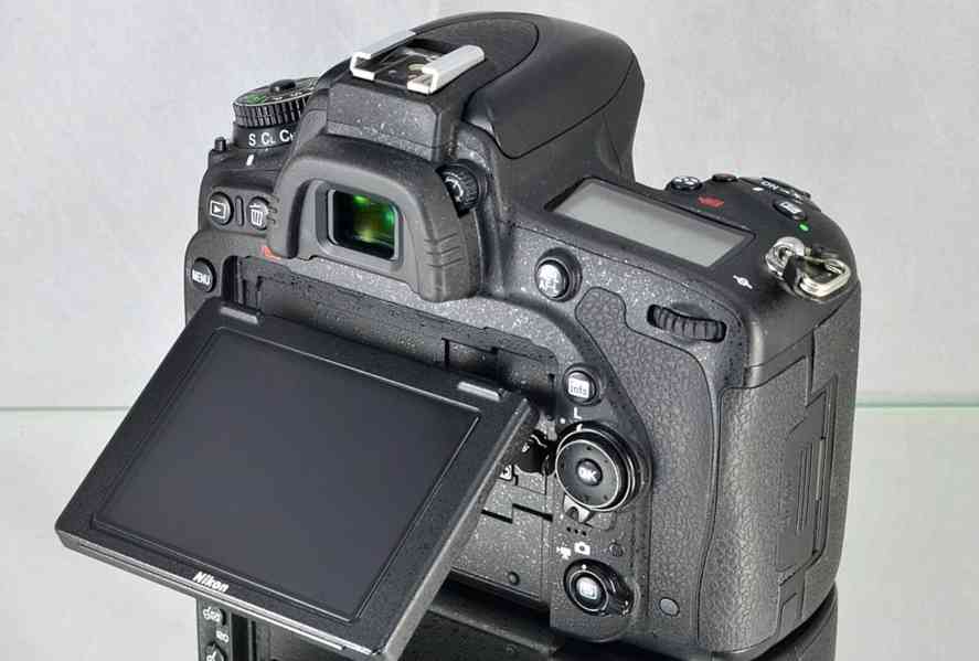 Nikon D750 *FX*24,3MPix *Full HDV*Wi-Fi*47000 Exp. - foto 8