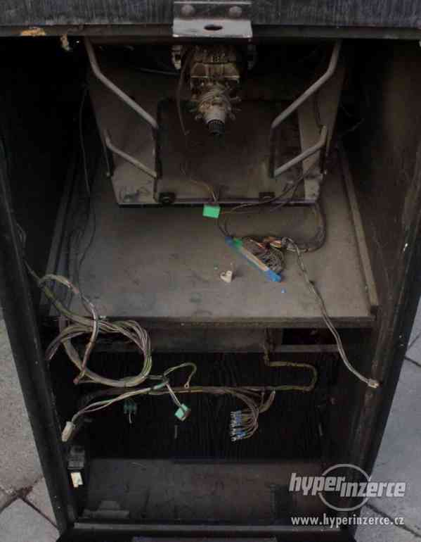 Zábavní herní hrací automat Leisure 2000 CUSTOM - foto 3