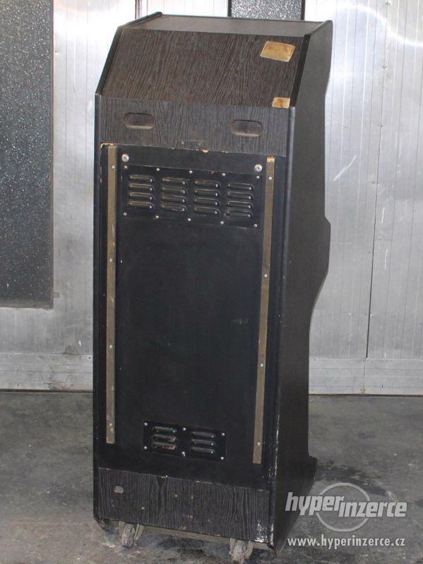 Zábavní herní hrací automat Leisure 2000 CUSTOM - foto 4
