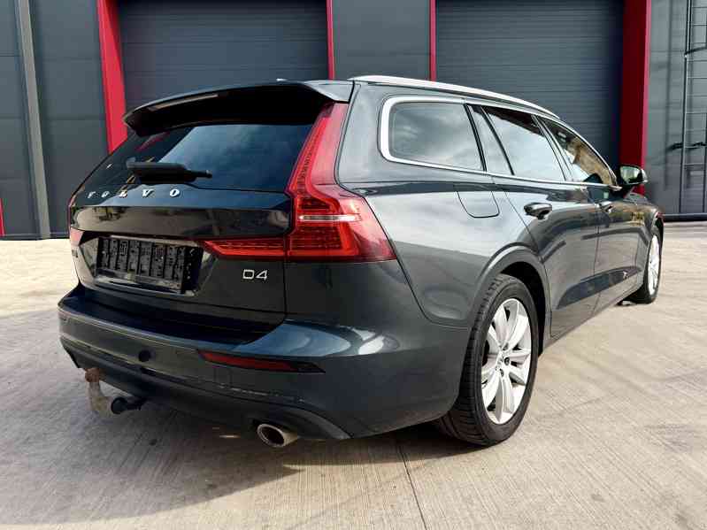Volvo V60 D4 140 kW – Keyless, Kamera, po rozvodech TOP STAV - foto 3