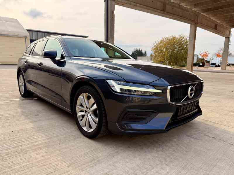 Volvo V60 D4 140 kW – Keyless, Kamera, po rozvodech TOP STAV - foto 1