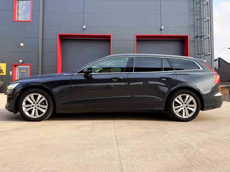 Volvo V60 D4 140 kW – Keyless, Kamera, po rozvodech TOP STAV - foto 5