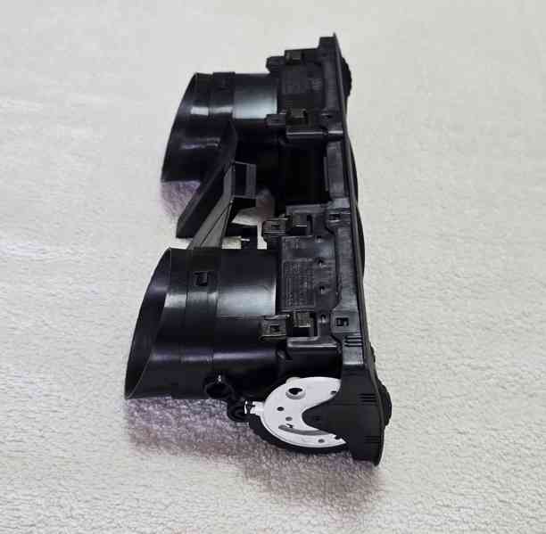 KRÁSNÝ středový ofukovač topení Škoda Octavia 1 1U0820951 - foto 7