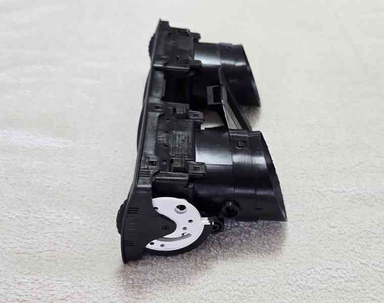 KRÁSNÝ středový ofukovač topení Škoda Octavia 1 1U0820951 - foto 6