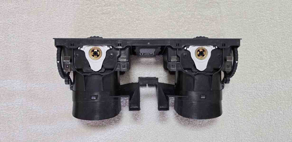 KRÁSNÝ středový ofukovač topení Škoda Octavia 1 1U0820951 - foto 3