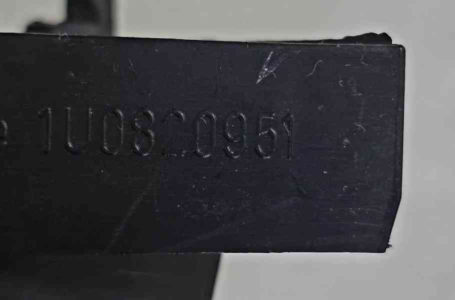 KRÁSNÝ středový ofukovač topení Škoda Octavia 1 1U0820951 - foto 8