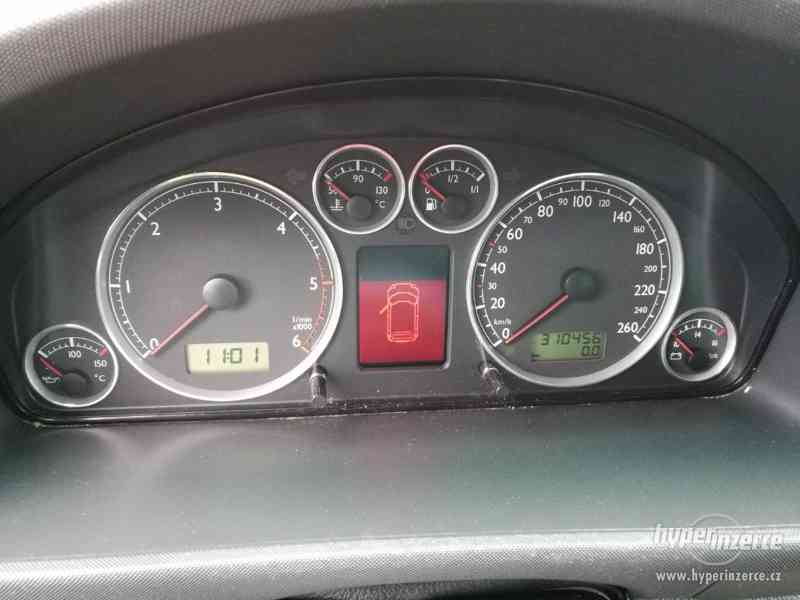VW Sharan 1.9 kW 4x4 - foto 9