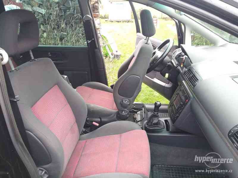 VW Sharan 1.9 kW 4x4 - foto 12
