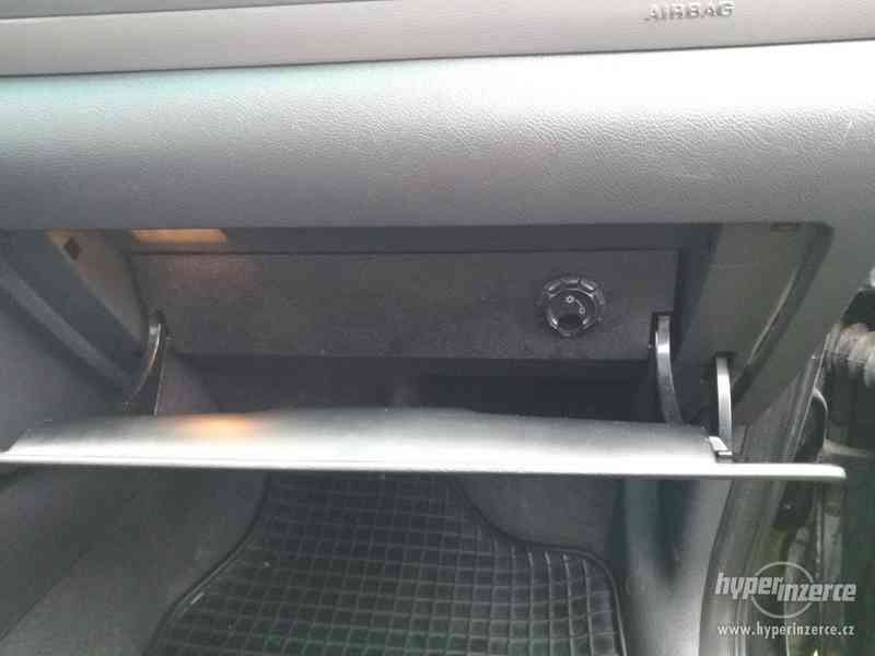 VW Sharan 1.9 kW 4x4 - foto 15