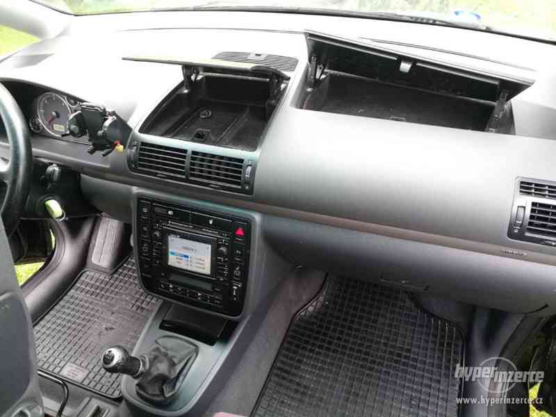 VW Sharan 1.9 kW 4x4 - foto 16