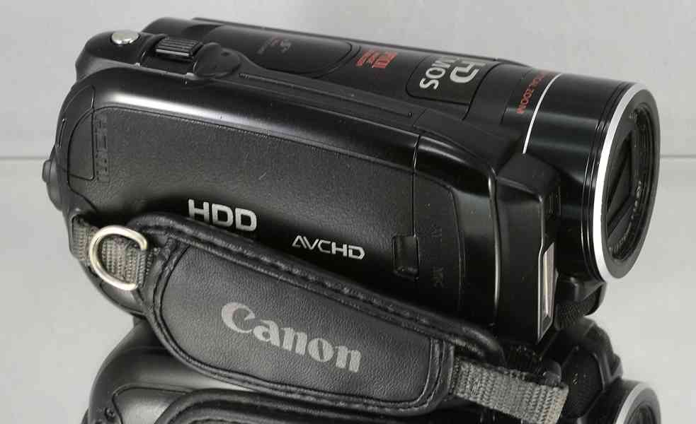 Digitální videokamera: Canon HG20  - foto 3