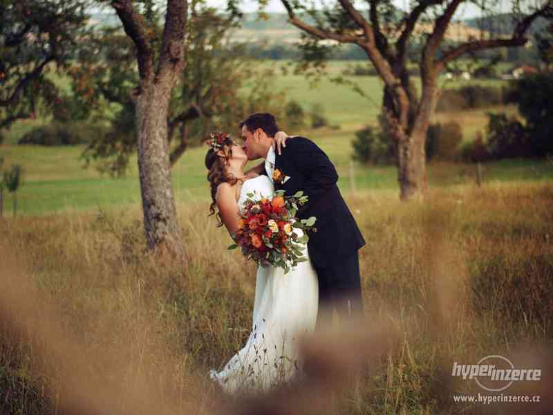Svatební & portrétní fotograf - foto 10