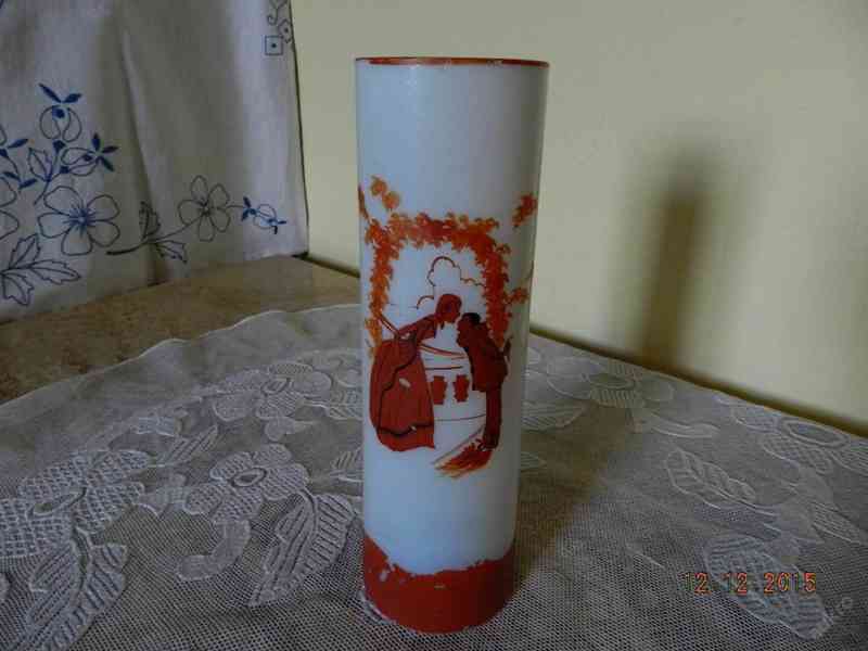 Hezká velmi stará malovaná Váza Rokoko Milenci mléčné sklo - foto 2