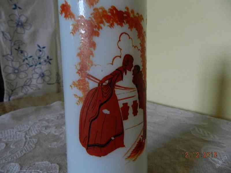Hezká velmi stará malovaná Váza Rokoko Milenci mléčné sklo - foto 4