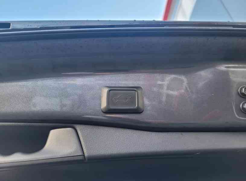 Toyota RAV 4 2.0i 4x4 Club benzín 129kw - foto 21