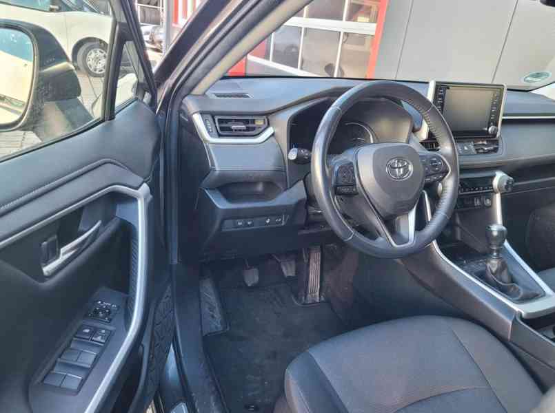 Toyota RAV 4 2.0i 4x4 Club benzín 129kw - foto 14