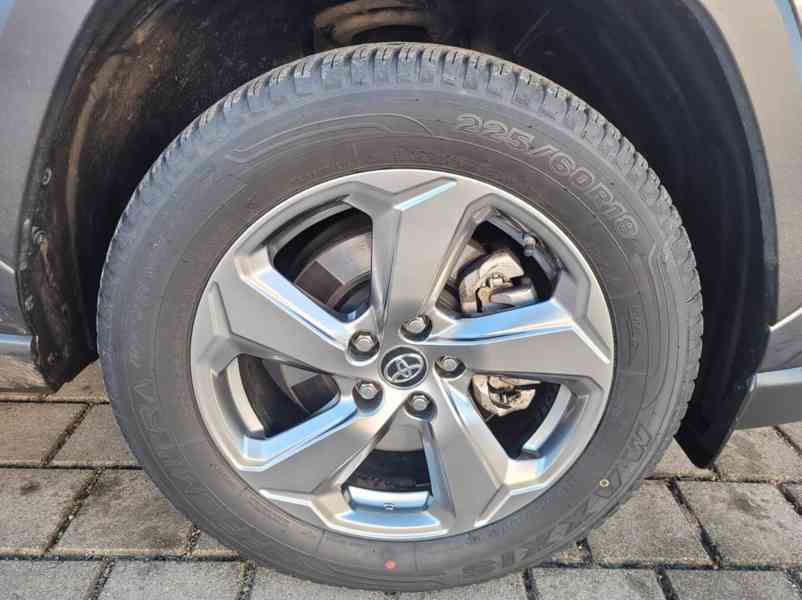Toyota RAV 4 2.0i 4x4 Club benzín 129kw - foto 9
