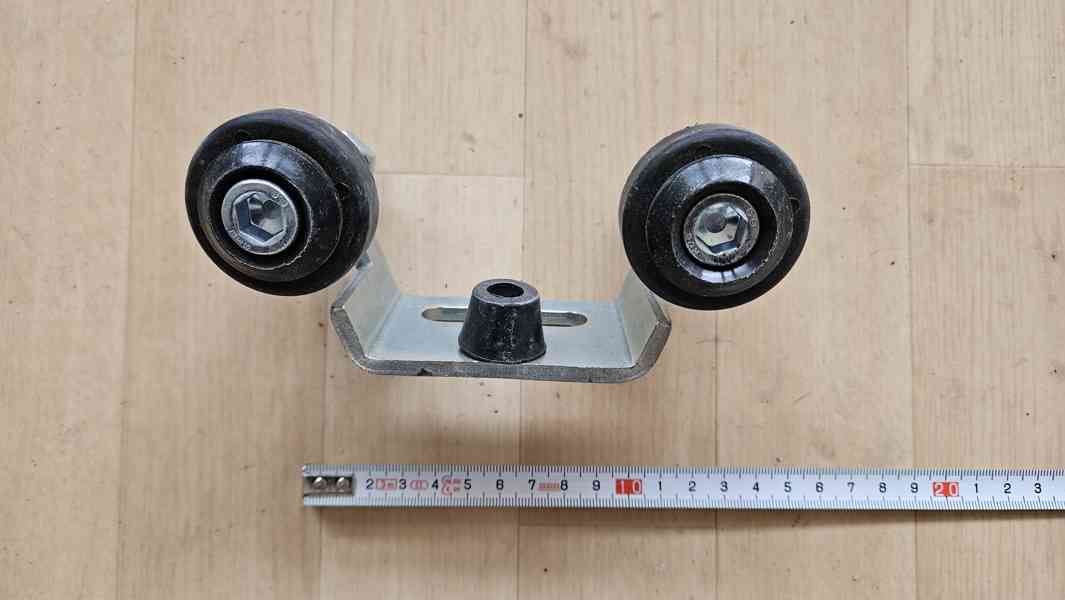 Horní náběh posuvné brány , posuvná brána. - foto 2