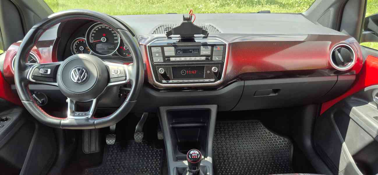Volkswagen UP! GTi - foto 4