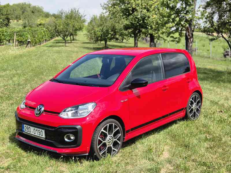 Volkswagen UP! GTi - foto 1