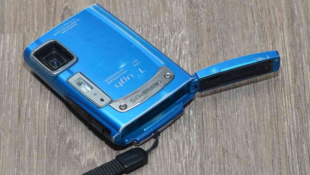 OLYMPUS TG-320 Tough *14 MP*Vodotěsný do 3m - foto 3