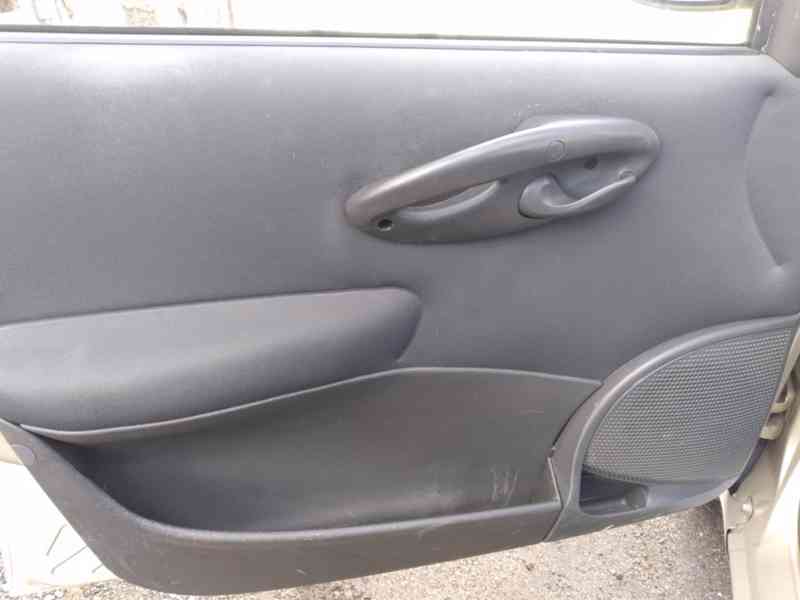 FIAT PUNTO 1.2 8V - foto 24