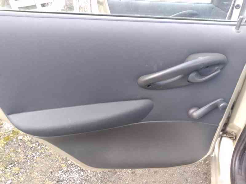 FIAT PUNTO 1.2 8V - foto 25