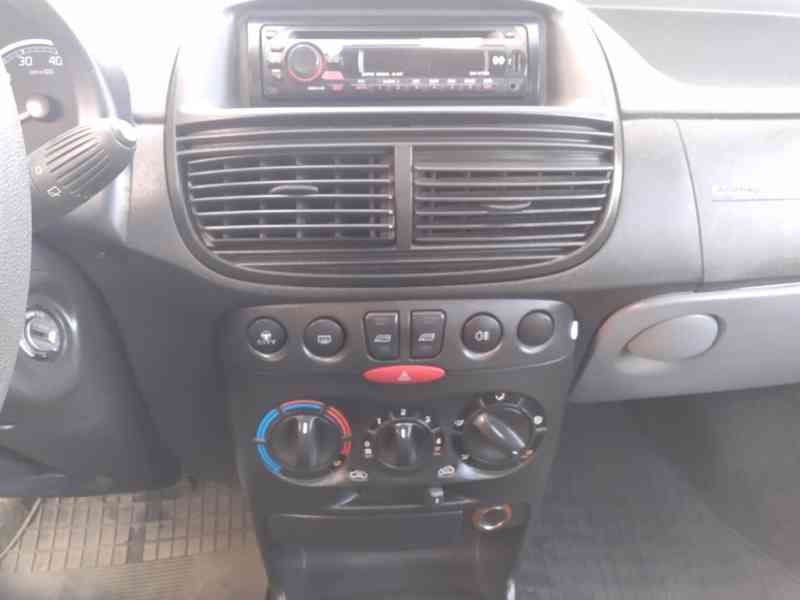 FIAT PUNTO 1.2 8V - foto 18